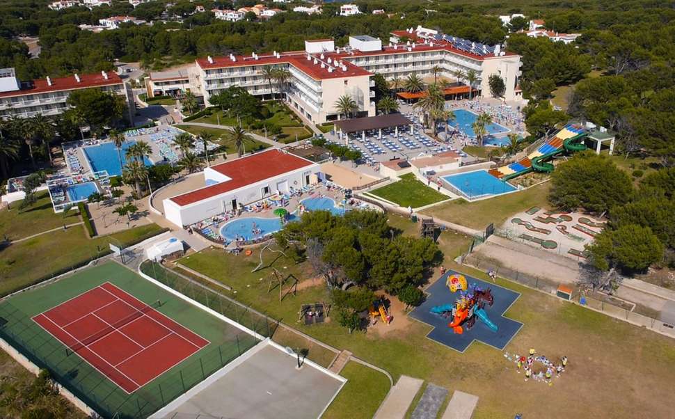 Een foto van de buitenkant van Club Hotel Aguamarina