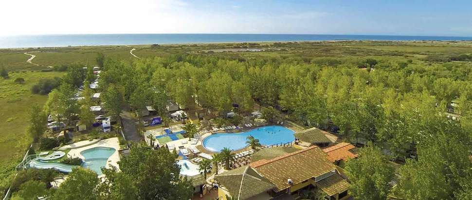 Een foto van het zwembad bij Camping Blue Bayou