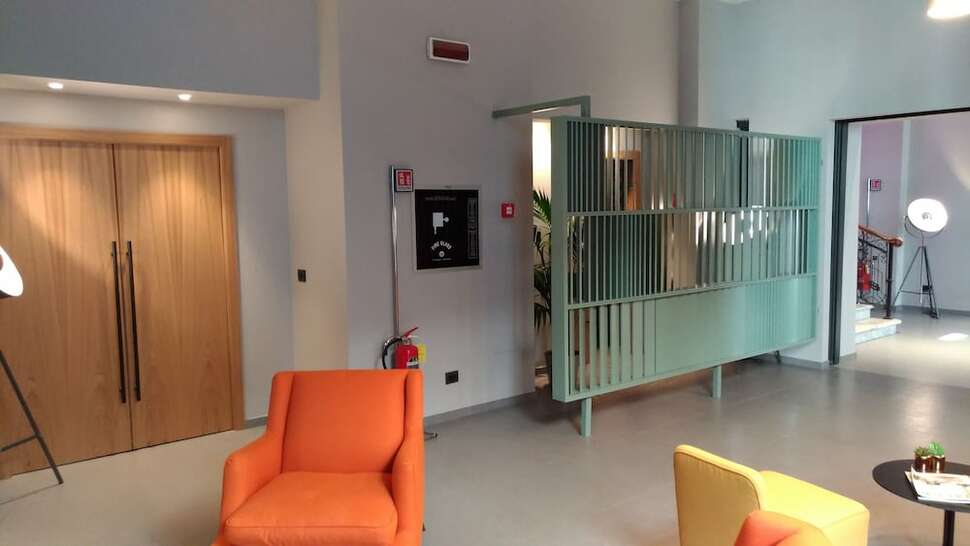 Een foto van The Poet Hotel