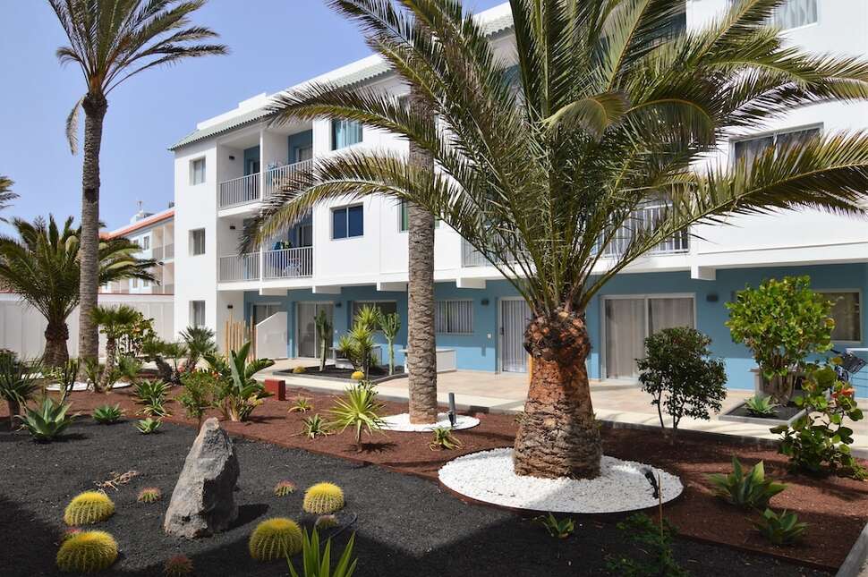 Ein Foto von der Außenansicht des Bristol Sunset Beach