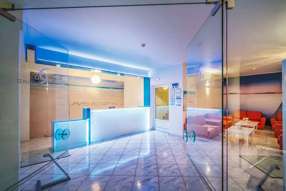 Een foto van het interieur van Filoxenia Hotel