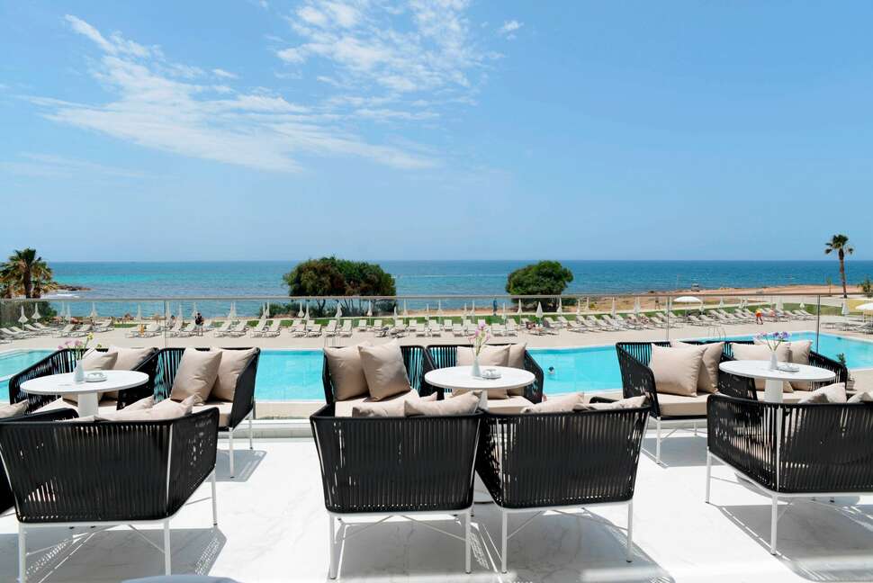 Een foto van het zwembad bij Ivi Mare Hotel