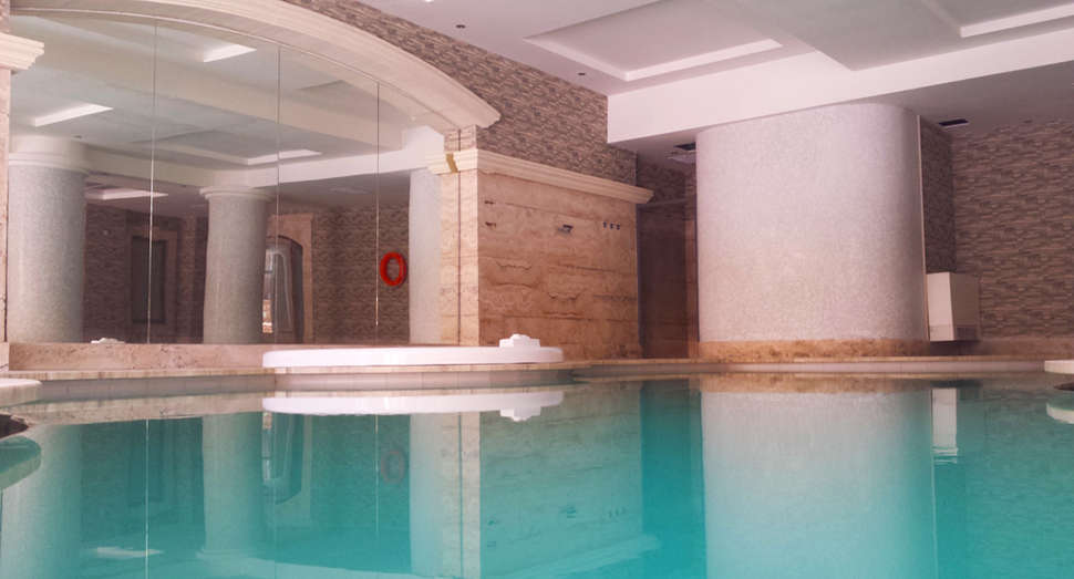 Een foto van het zwembad bij Maritim Antonine Hotel & Spa