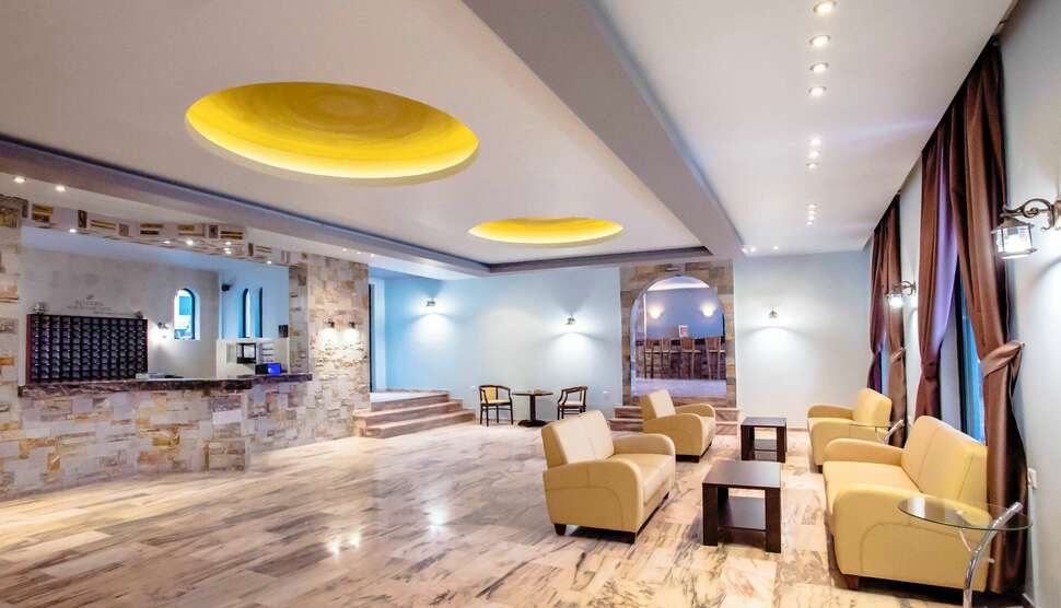 Een foto van het interieur van Diogenis Blue Palace