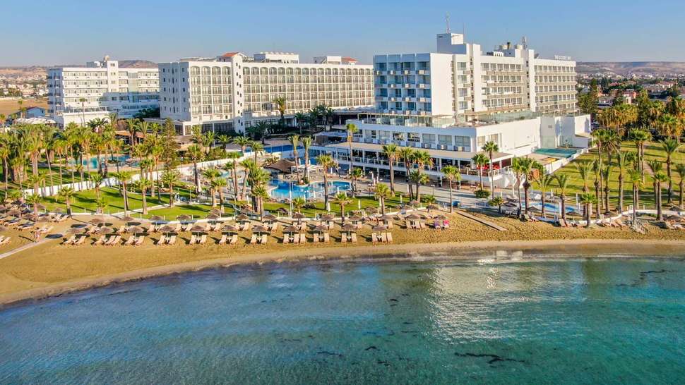 Ein Foto The Golden Bay Beach Hotel