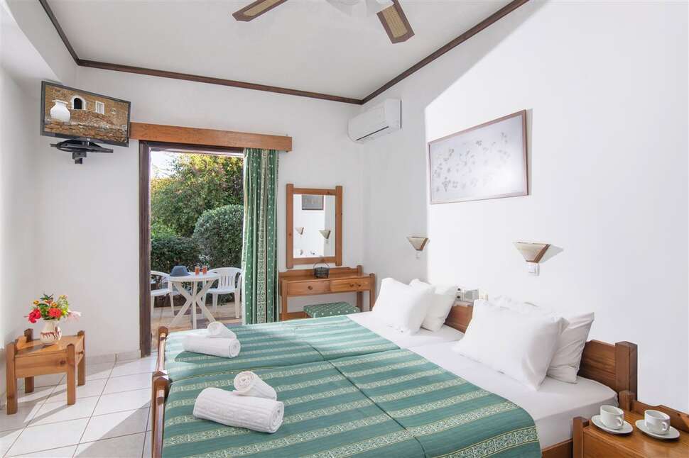 Ein Foto Iliostasi Beach Apartments