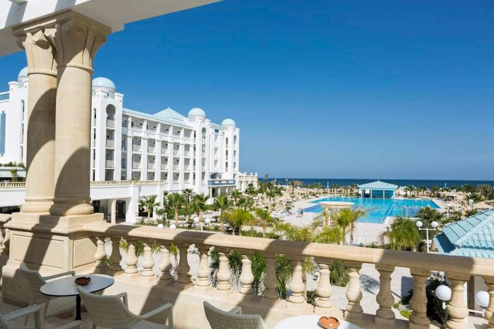 Ein Foto Barcelo Concorde Green Park Palace