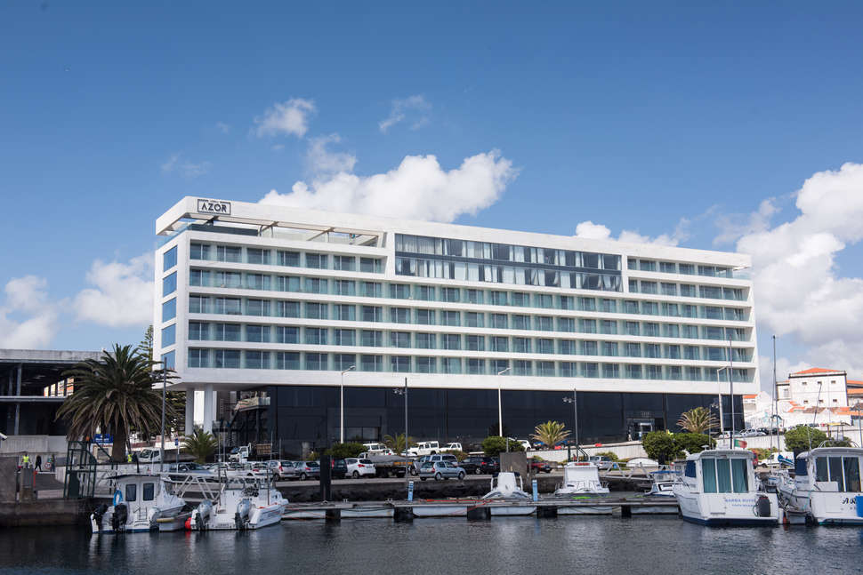Een foto van de buitenkant van Octant Ponta Delgada