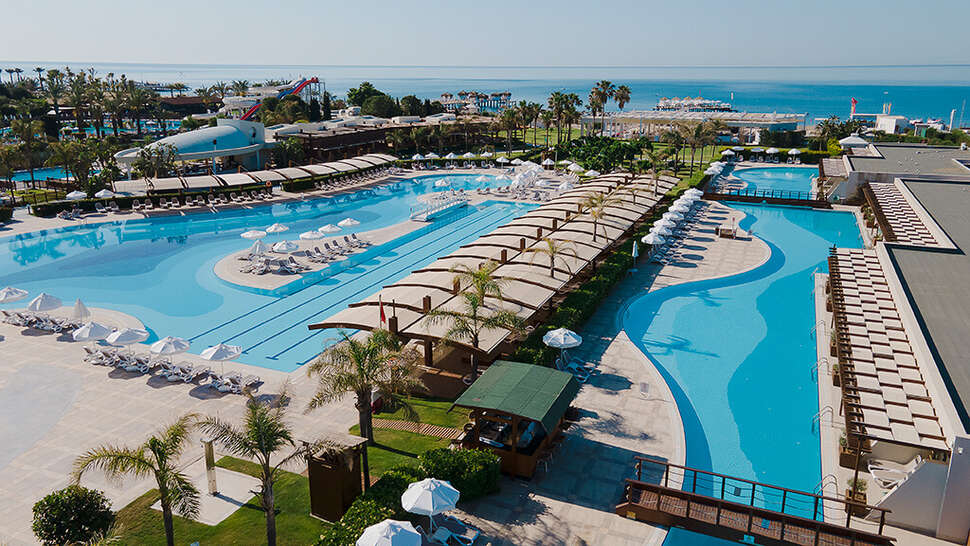 Een foto van het zwembad bij Hotel Baia Lara