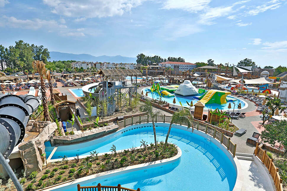 Een foto van het zwembad bij Atlantique Holiday Club