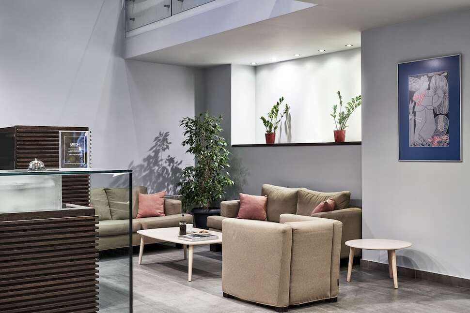 Een foto van het interieur van Arion Athens Hotel