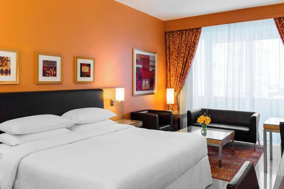 Ein Foto Four Points by Sheraton Bur Dubai