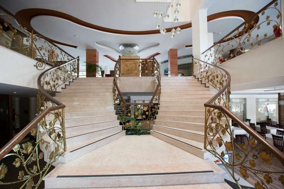 Een foto van het interieur van Hotel Grand Okan