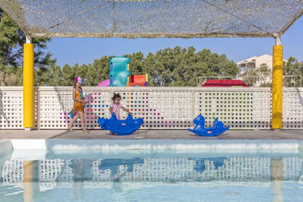 Een foto van het zwembad bij Civitel Creta Beach Hotel