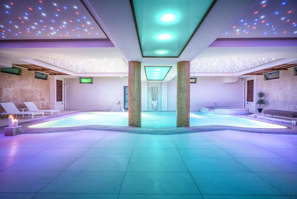 Een foto van het zwembad bij Lesante Classic Luxury Hotel & Spa