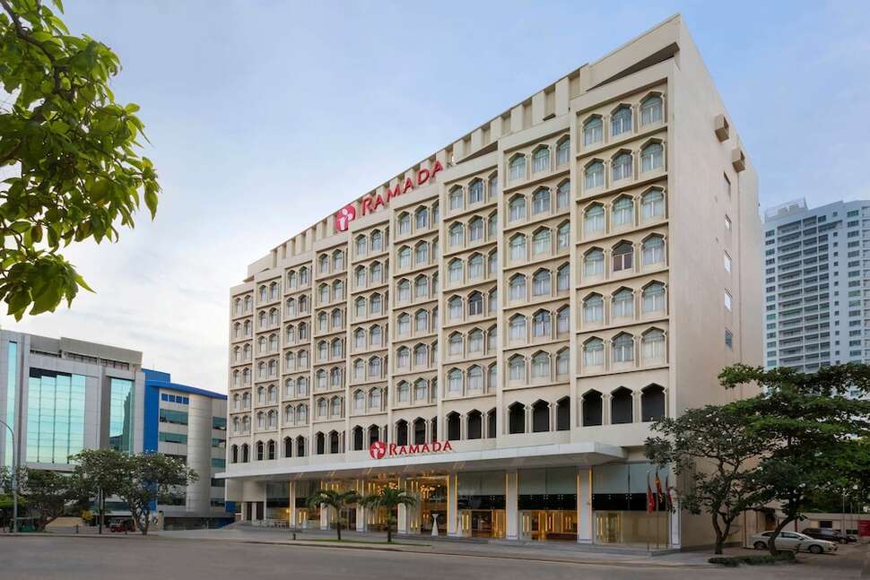 Een foto van de buitenkant van Ramada by Wyndham Colombo