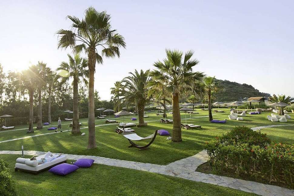 Een foto van het terras bij Robinson Club Sarigerme Park