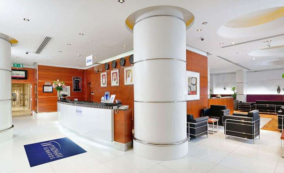 Een foto van het interieur van Golden Sands Hotel Sharjah