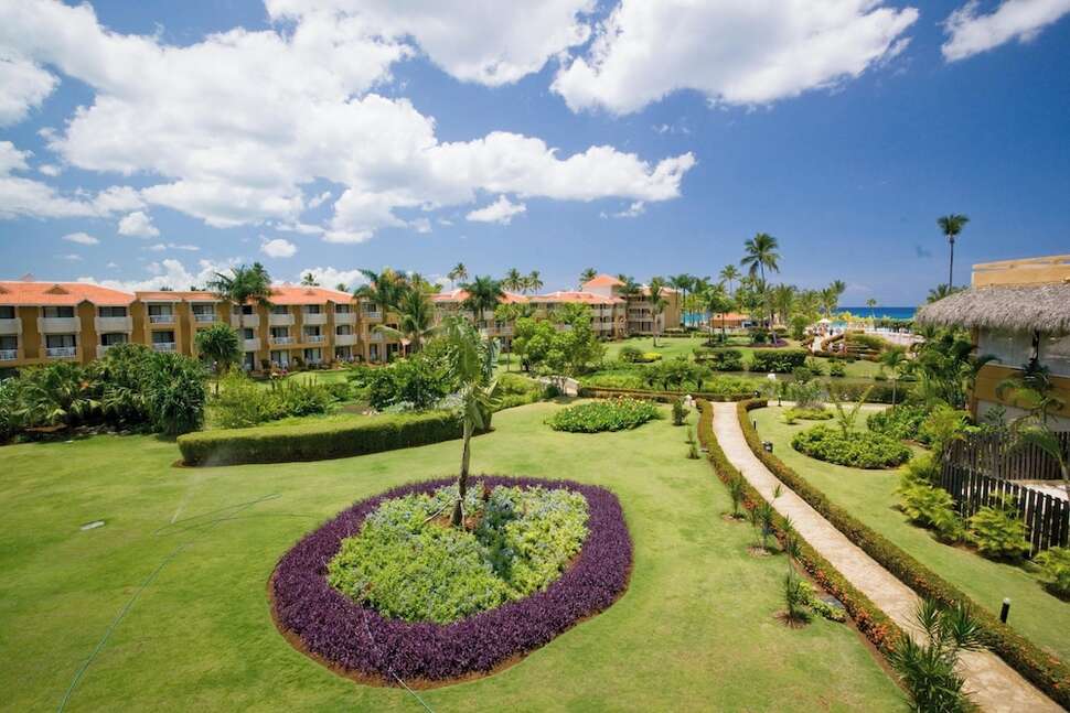 Een foto van de buitenkant van Viva Wyndham Dominicus Palace