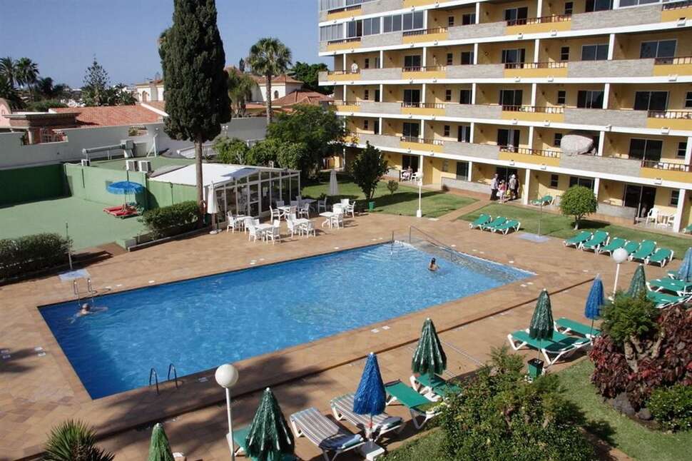 Een foto van het zwembad bij Appartementen Los Tilos