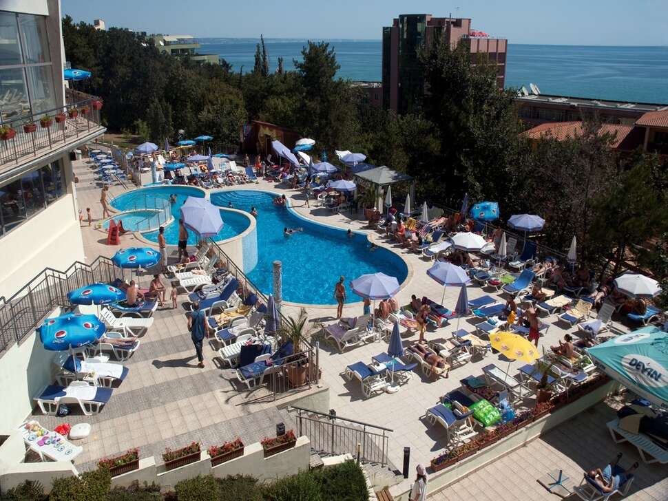 Een foto van het zwembad bij Parkhotel Golden Beach