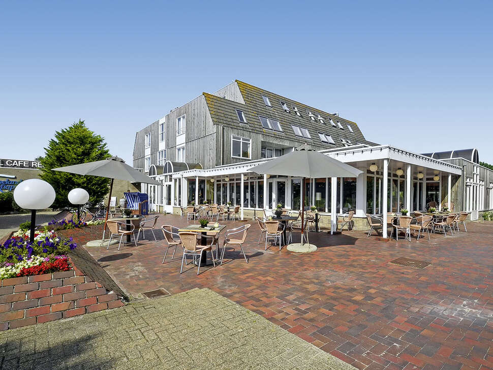 Een foto van de buitenkant van Fletcher Resort-Hotel Amelander Kaap