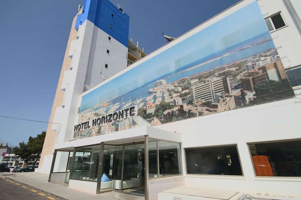 Een foto van de buitenkant van Hotel Amic Horizonte