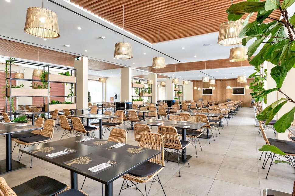 Een foto van White Olive Elite Hotel