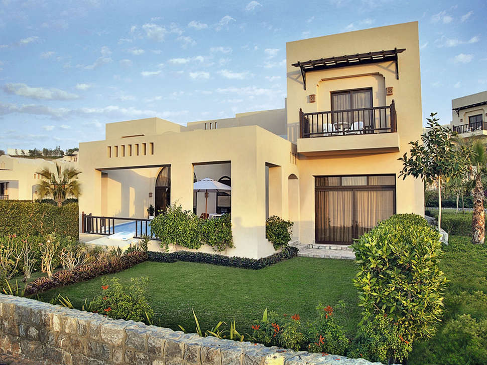 Ein Foto von der Außenansicht des The Cove Rotana Resort