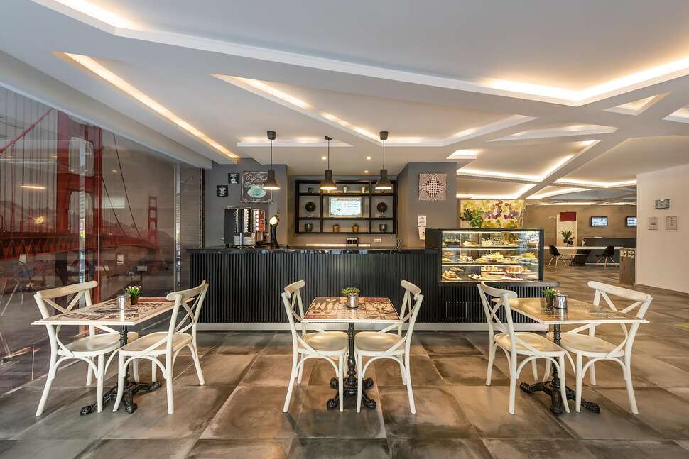 Ein Foto von den Einrichtungen im White City Beach Hotel