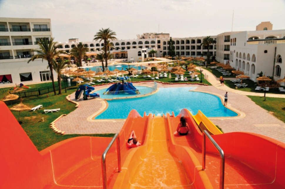 Ein Foto vom Pool im Le Soleil Bella Vista Hotel
