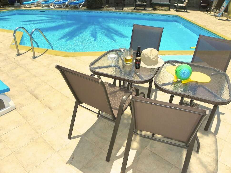 Ein Foto vom Pool im Mirabelle Hotel
