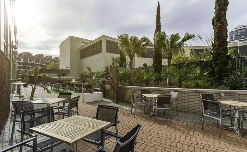 Een foto van Hotel Ilunion Valencia 3