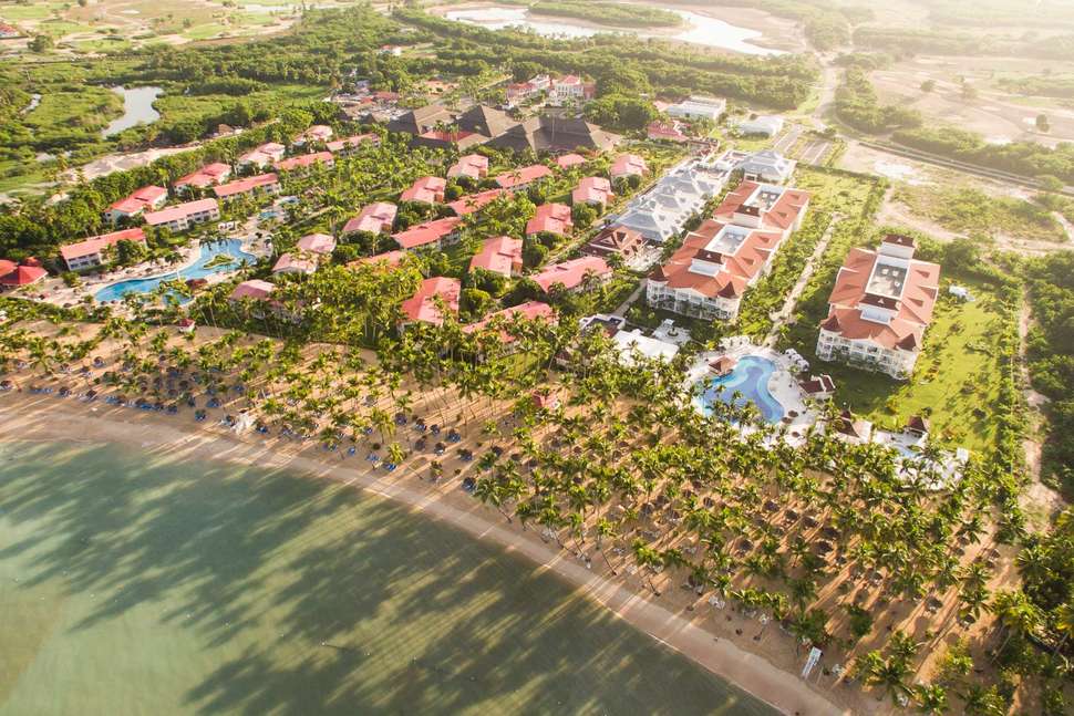 Een foto van de buitenkant van Luxury Bahia Principe Bouganville