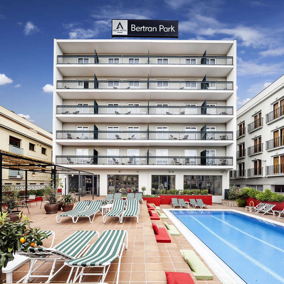 Een foto van het zwembad bij Aqua Hotel Bertran