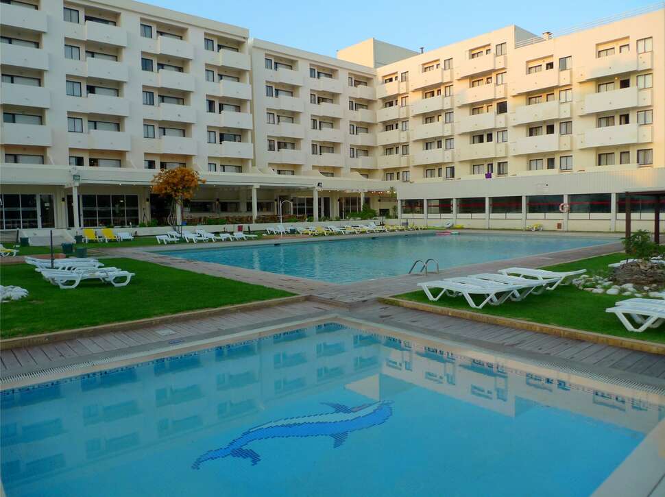 Een foto van een overzicht van Albufeira Sol Hotel & Spa