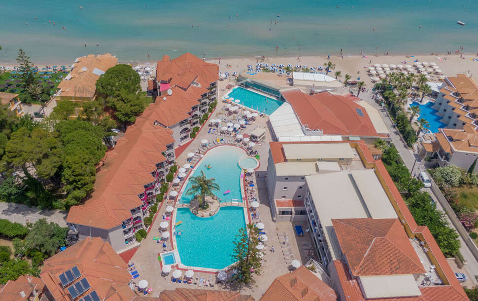 Een foto van het zwembad bij Tsilivi Beach Hotel & Suites
