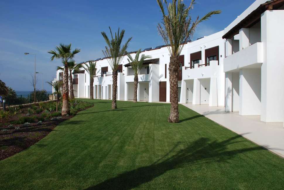Een foto van de buitenkant van Belmar Spa & Beach Resort