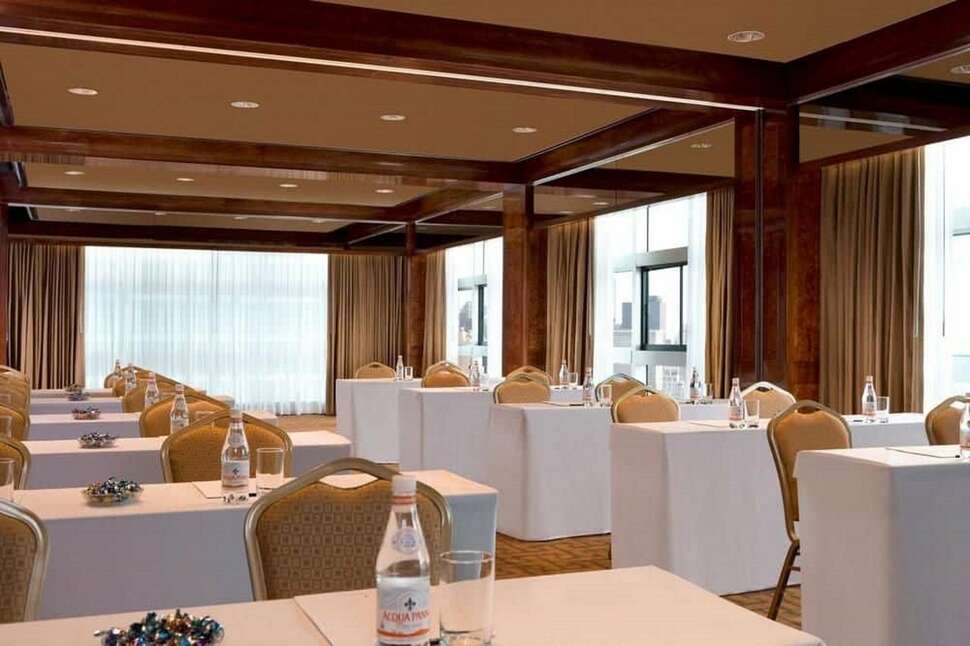 Een foto van Millenium Hilton New York One UN Plaza