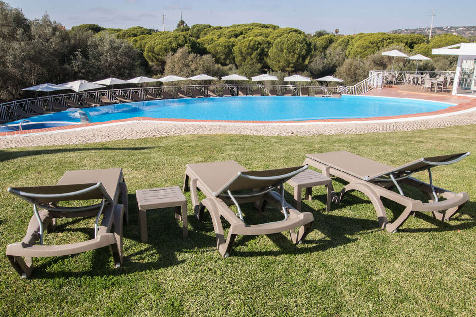 Een foto van het zwembad bij Longevity Cegonha Country Club