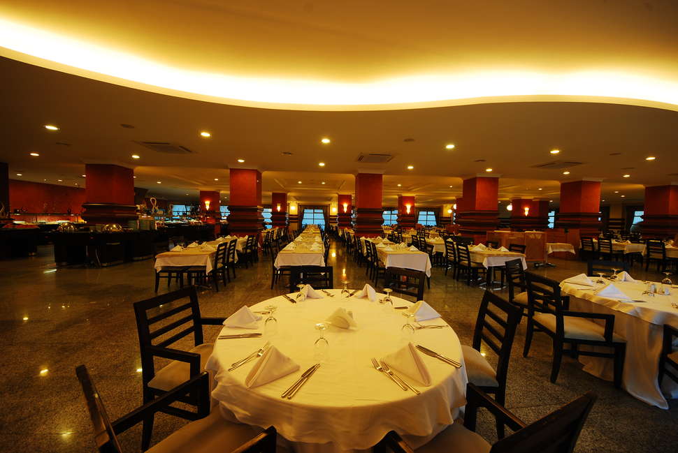 Een foto van de faciliteiten bij Grand Pasa Hotel