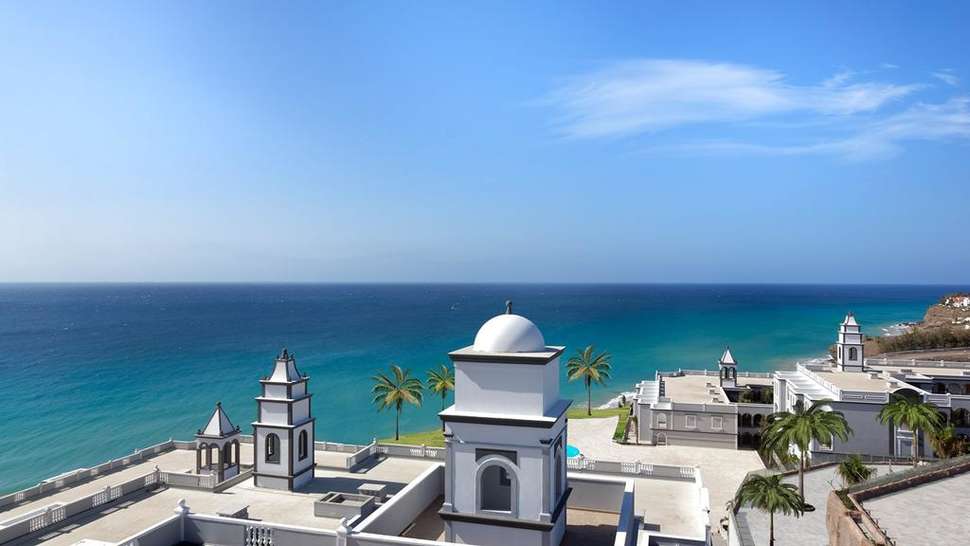 Een foto van de buitenkant van Royal Palm Resort & Spa