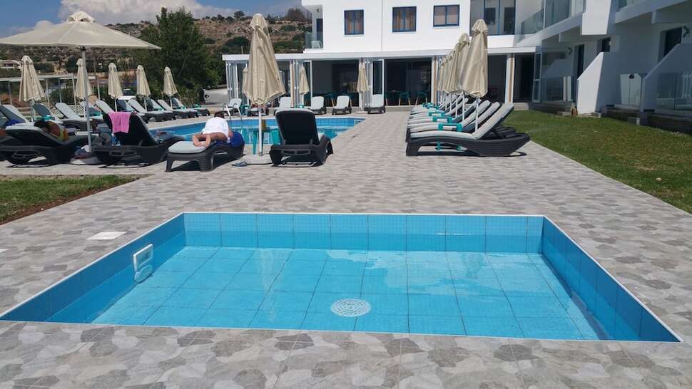 Een foto van het zwembad bij Marica's Boutique Hotel