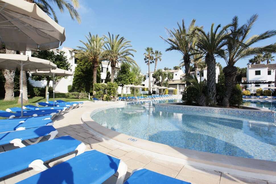 Ein Foto vom Pool im Grupotel Club Menorca