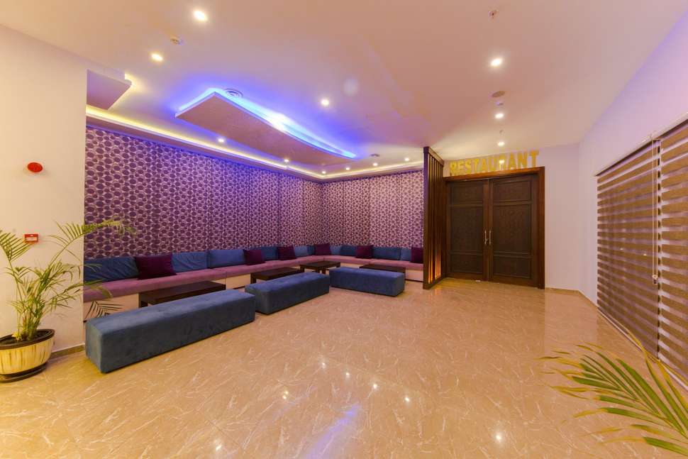 Een foto van het interieur van Maya World Park Hotel
