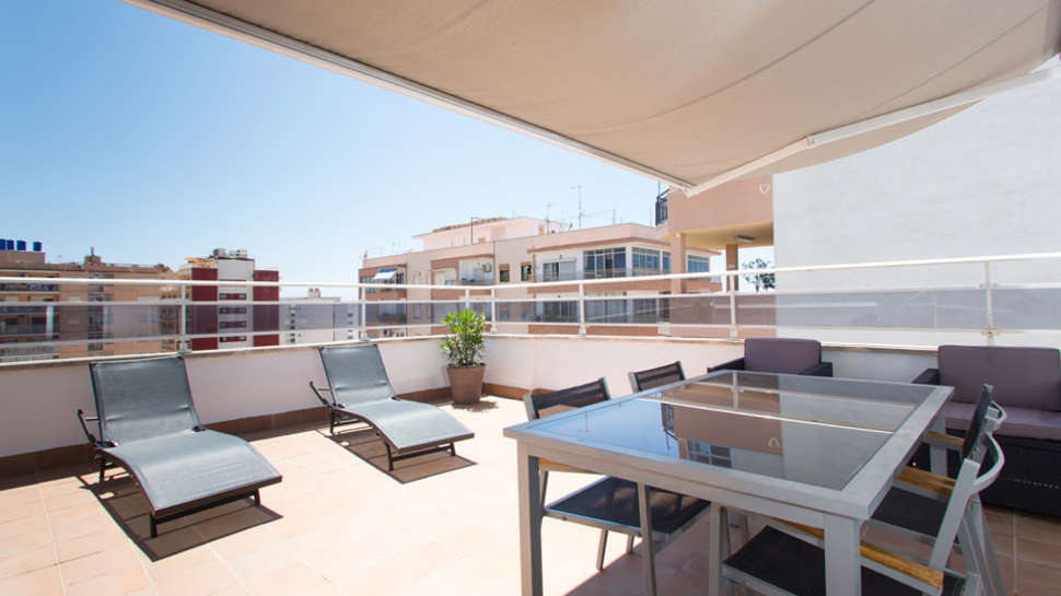 Een foto van het terras bij Hotel Don Pepe