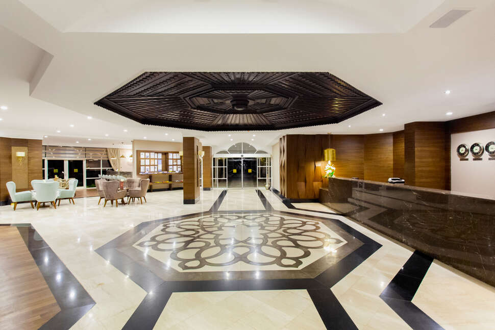 Een foto van het interieur van Selectum Family Resort Belek
