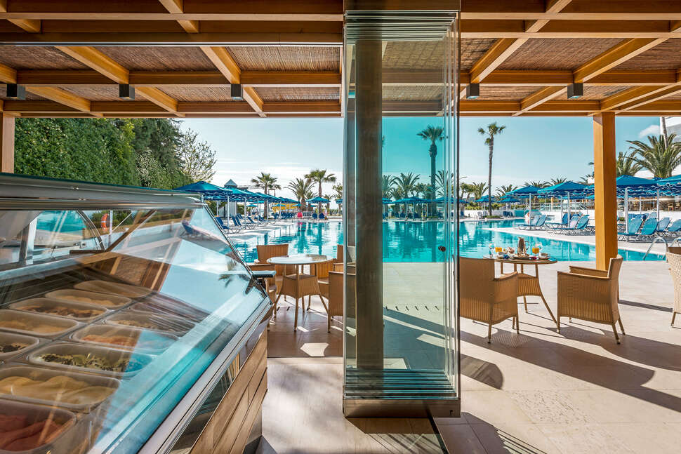 Ein Foto von den Einrichtungen im Mitsis Faliraki Beach Hotel & Spa