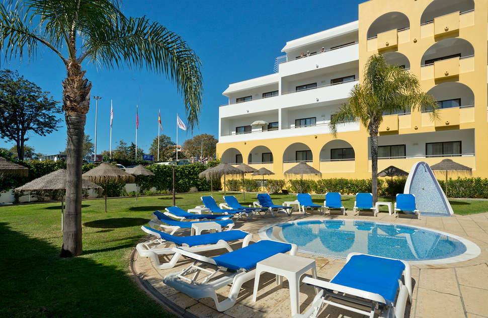 Een foto van het zwembad bij Paladim & Alagoa Mar Hotels