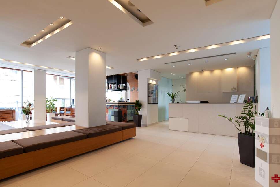 Een foto van het interieur van Atlantis City Hotel